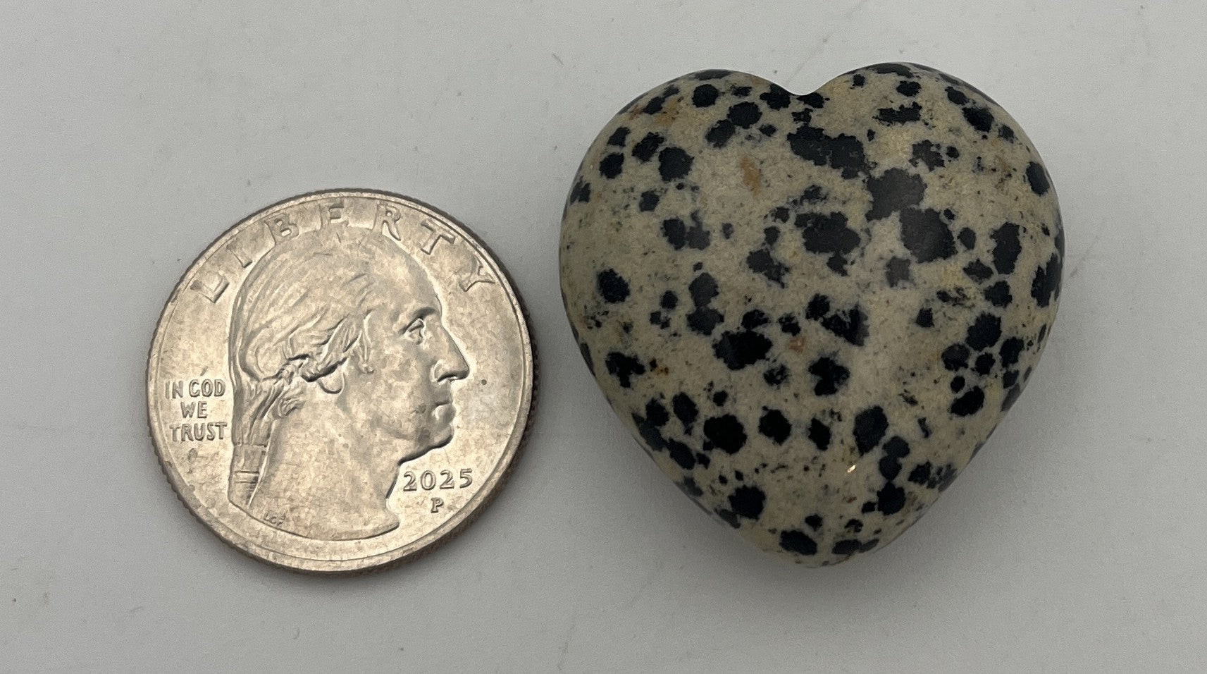 30mm Pocket Hearts - Dalmatian Jasper