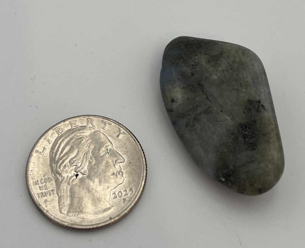 Tumbled Stone from Madagascar - Labradorite, 20-45mm