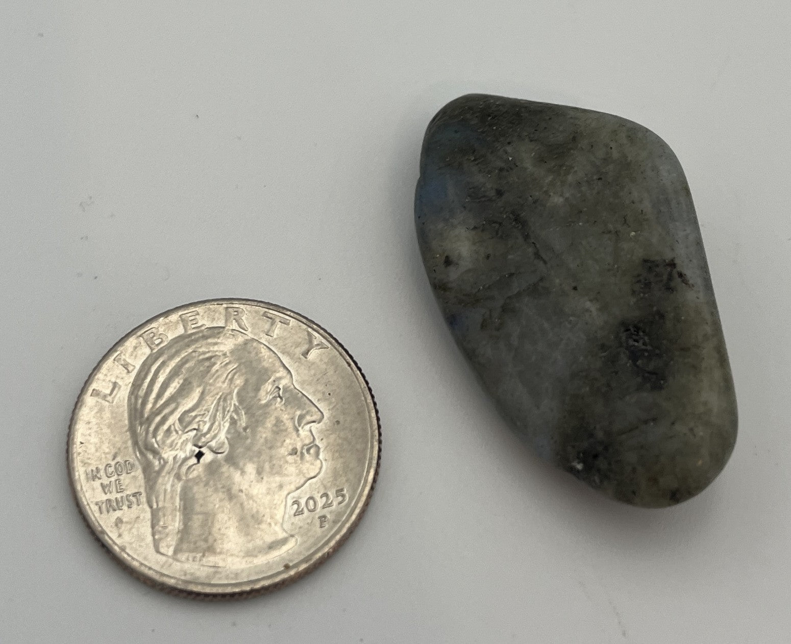 Tumbled Stone from Madagascar - Labradorite, 20-45mm