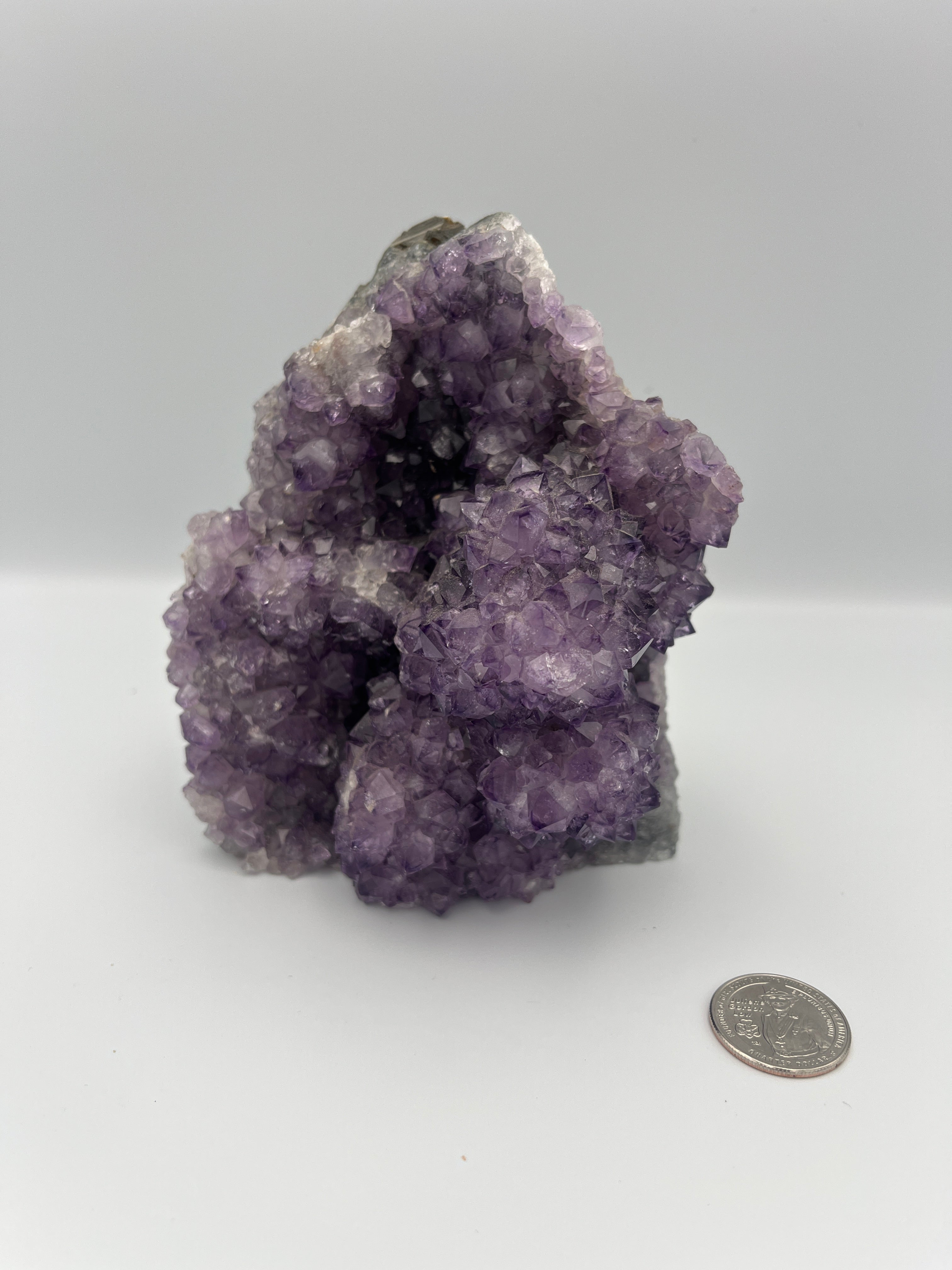 Uruguay Amethyst Cut Base`
