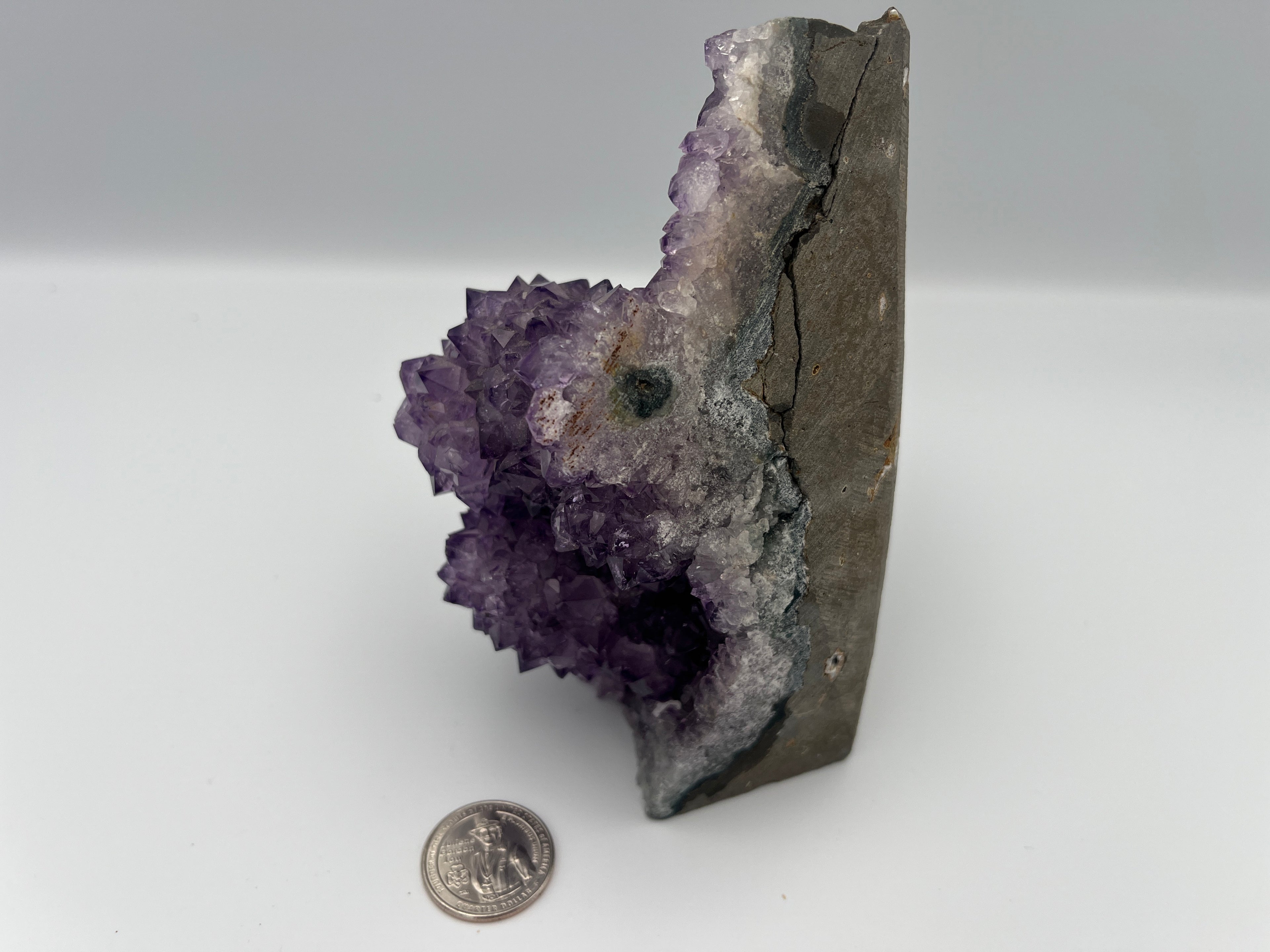 Uruguay Amethyst Cut Base`
